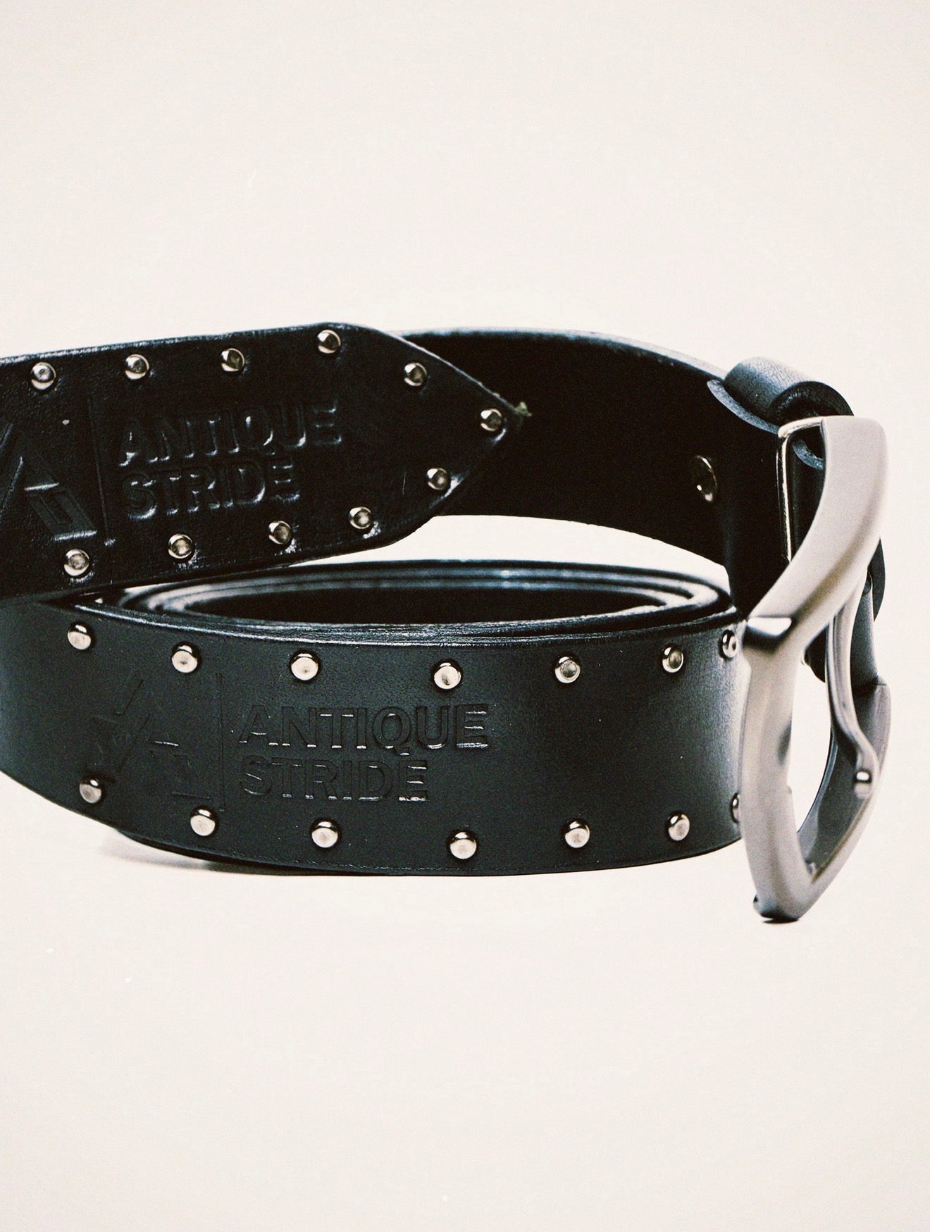 AS Monarch (Black)