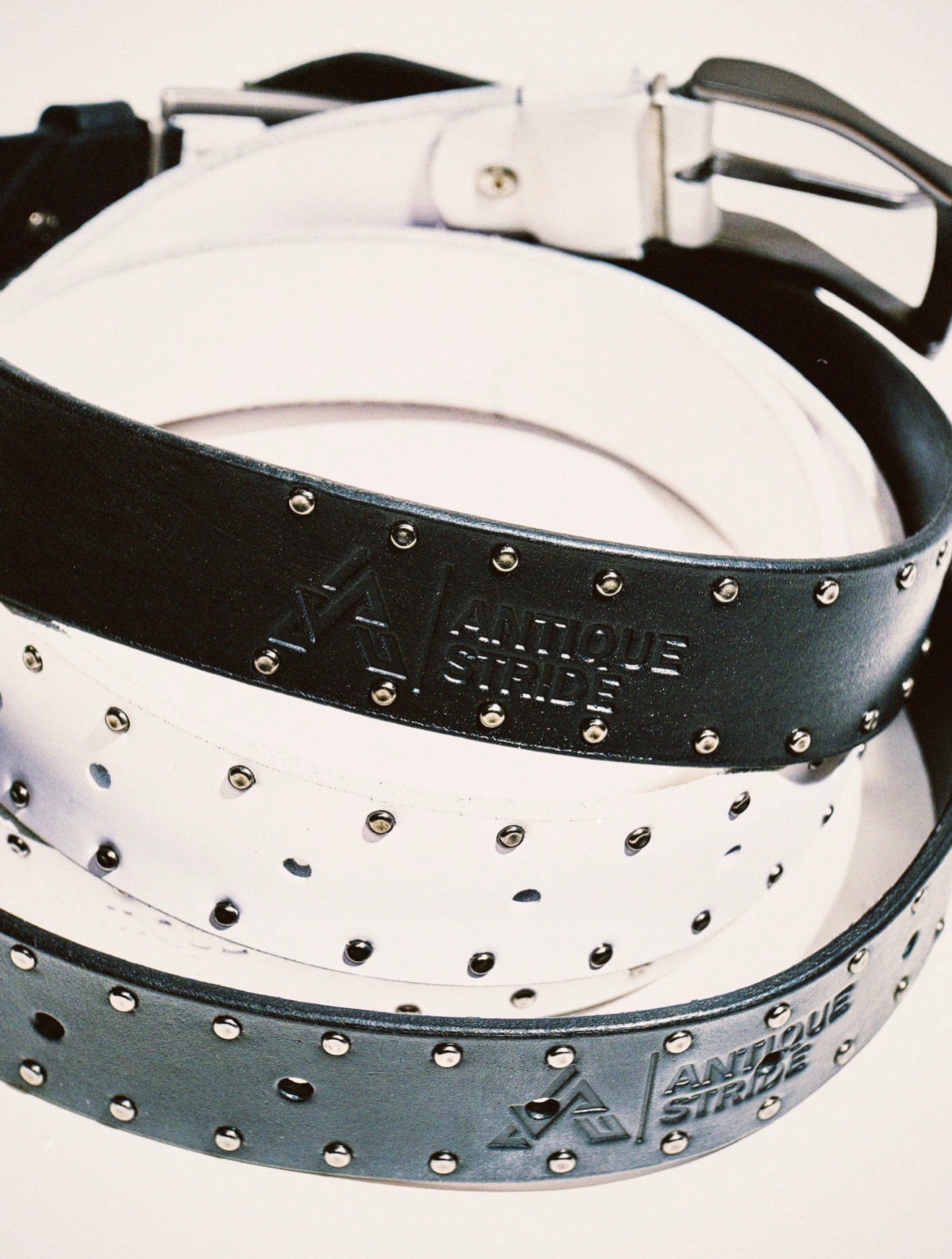 AS Monarch (White)