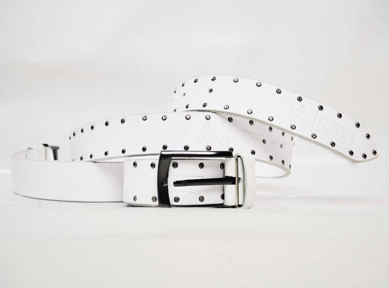 AS Monarch (White)